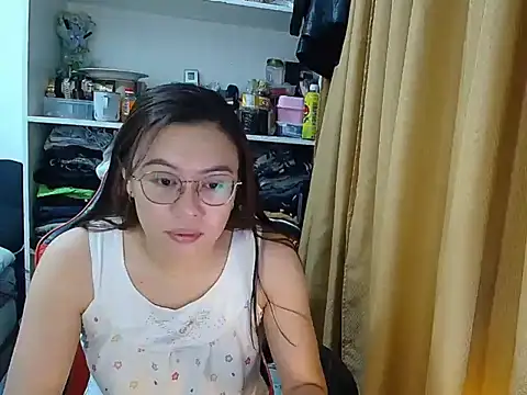 crizzybel online show from April 3, 2026, 7:01 pm