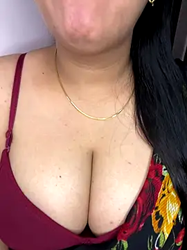 Zoya Varma004 online show from December 14, 2025, 5:57 am