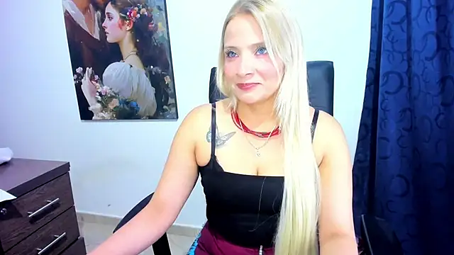 Martina smth online show from September 17, 2025, 11:06 pm