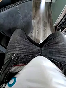 toppiefloppi online show from March 17, 2025, 9:55 am