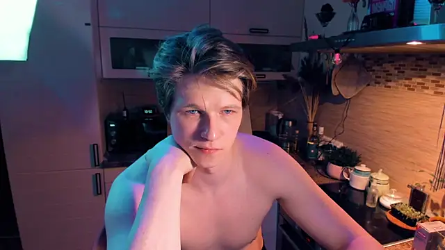 Breston Sweet online show from February 7, 2025, 11:03 pm