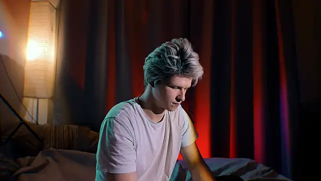 Breston Sweet online show from September 27, 2025, 6:13 pm