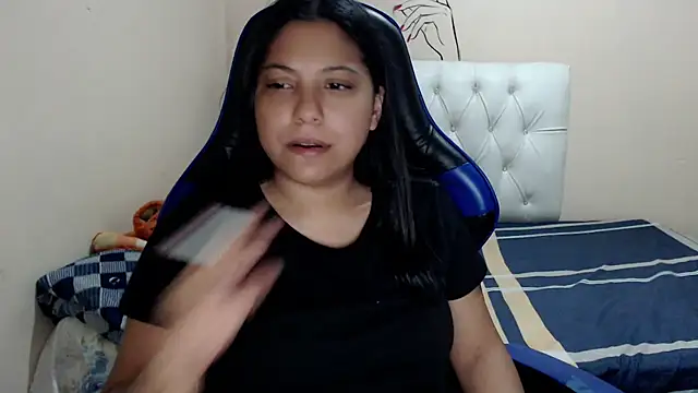 Leylafourniert online show from September 13, 2025, 6:29 pm