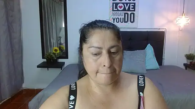 Snapshot of Keyla01_ chatting on February 6, 2026, 7:17 pm Keyla01 online show from February 6, 2026, 7:17 pm