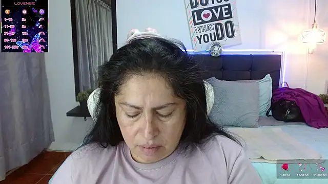 Keyla01  online show from March 10, 2026, 4:12 pm