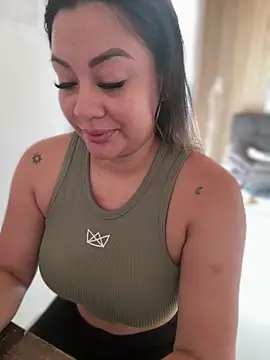 ValeryGrey online show from November 5, 2025, 1:55 pm