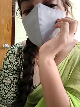 Snapshot of yoursana- chatting on February 3, 2026, 6:40 am yoursana- online show from February 3, 2026, 6:40 am