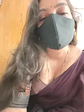 Snapshot of yoursana- chatting on February 7, 2026, 3:10 am yoursana- online show from February 7, 2026, 3:10 am