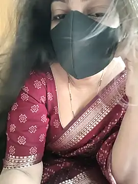 Snapshot of yoursana- chatting on February 13, 2026, 4:41 am yoursana- online show from February 13, 2026, 4:41 am