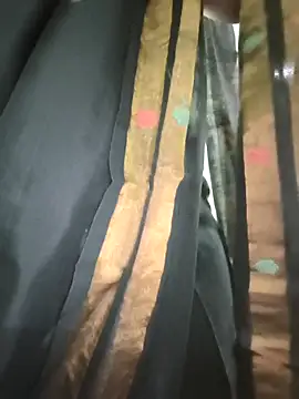 Snapshot of yoursana- chatting on March 5, 2026, 4:19 am yoursana- online show from March 5, 2026, 4:19 am