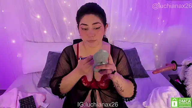 lucy26  online show from January 8, 2026, 2:36 am