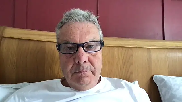 Snapshot of Oldpistolpete chatting on June 16, 2026, 8:50 am Oldpistolpete online show from June 16, 2026, 8:50 am