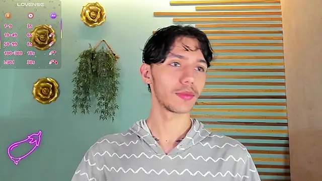 2tommy greg online show from October 12, 2025, 1:43 pm