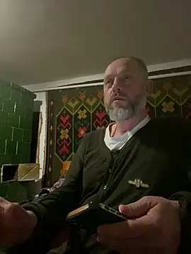 Snapshot of GHsveter chatting on April 21, 2026, 7:39 pm GHsveter online show from April 21, 2026, 7:39 pm