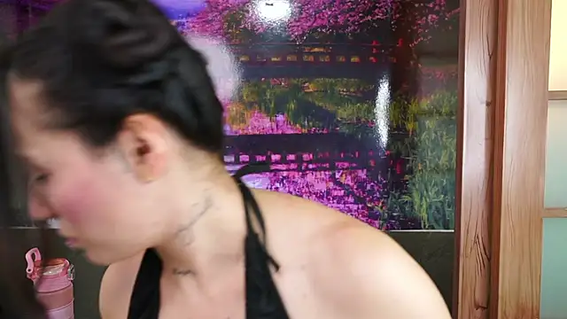 Snapshot of miss_sharlotte18 chatting on December 3, 2025, 6:06 pm miss sharlotte18 online show from December 3, 2025, 6:06 pm