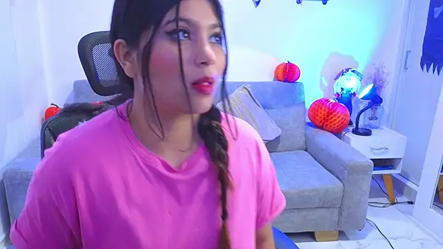 Snapshot of annylouis chatting on October 11, 2025, 7:12 pm annylouis online show from October 11, 2025, 7:12 pm