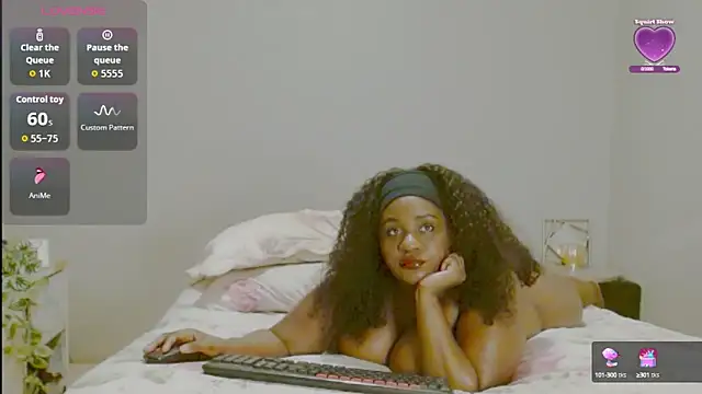 Snapshot of Darkvelvet01 chatting on October 14, 2025, 1:28 am Darkvelvet01 online show from October 14, 2025, 1:28 am