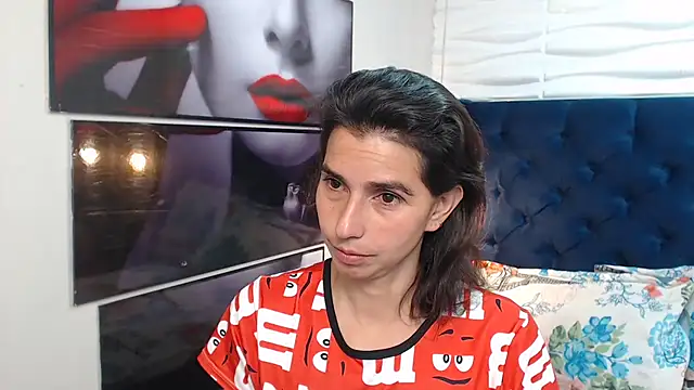 Snapshot of Eva-Williams chatting on February 14, 2025, 3:33 am Eva-Williams online show from February 14, 2025, 3:33 am