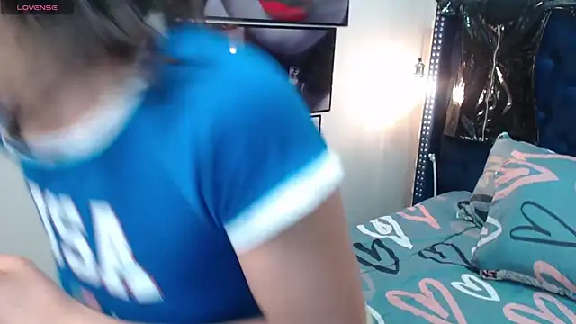 Snapshot of Eva-Williams chatting on February 28, 2025, 8:28 pm Eva-Williams online show from February 28, 2025, 8:28 pm