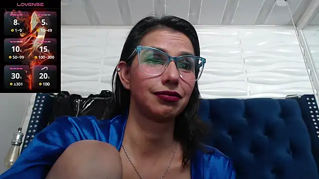 Snapshot of Eva-Williams chatting on March 23, 2025, 2:37 am Eva-Williams online show from March 23, 2025, 2:37 am