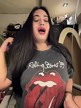 BigDominaMia online show from March 13, 2026, 4:19 am