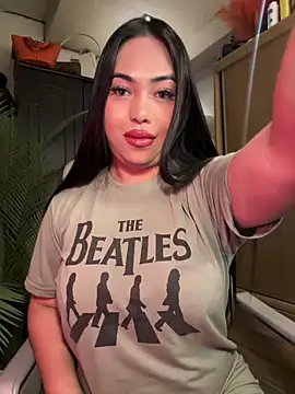 BigDominaMia online show from March 17, 2026, 7:55 am