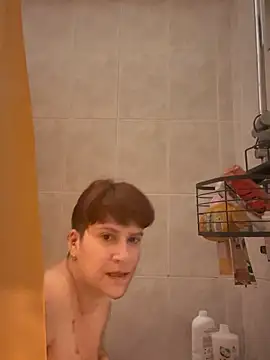 Snapshot of callmelouve chatting on March 5, 2025, 10:43 pm callmelouve online show from March 5, 2025, 10:43 pm