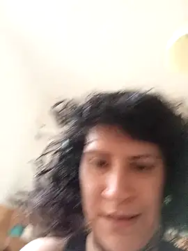 callmelouve online show from December 5, 2025, 12:14 pm