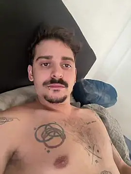 Snapshot of mrtnivnn chatting on March 8, 2026, 2:43 pm mrtnivnn online show from March 8, 2026, 2:43 pm