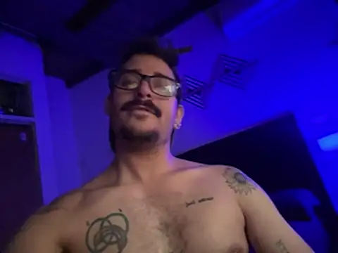 Snapshot of mrtnivnn chatting on March 14, 2026, 5:40 pm mrtnivnn online show from March 14, 2026, 5:40 pm