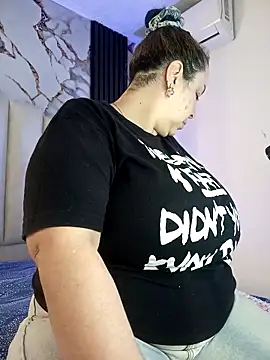 mollieblue69 online show from December 21, 2025, 12:45 pm