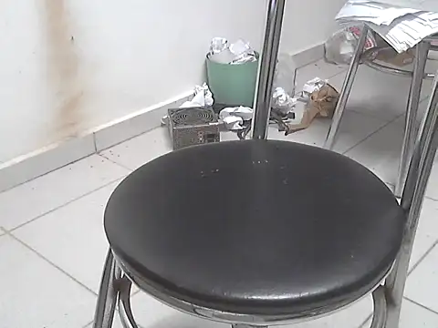 oliveira3tt online show from November 3, 2025, 7:59 pm