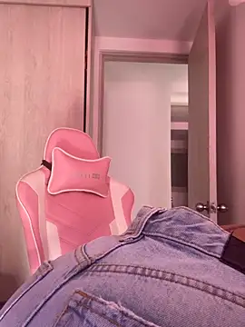 Snapshot of Anamhenao chatting on February 27, 2026, 5:13 pm Anamhenao online show from February 27, 2026, 5:13 pm