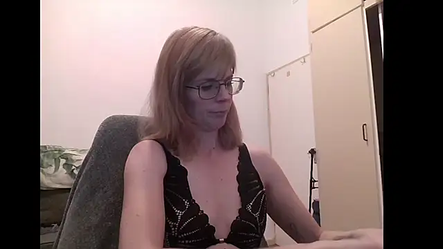 SavannaGirly online show from October 10, 2025, 8:46 am