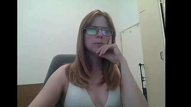 SavannaGirly online show from July 23, 2026, 8:45 am