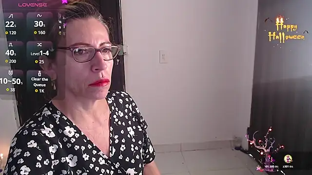 Snapshot of Chayla_Ruiz chatting on November 6, 2025, 11:33 am Chayla Ruiz online show from November 6, 2025, 11:33 am