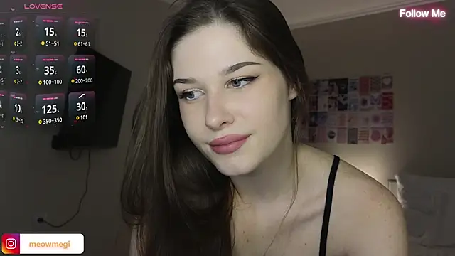 Snapshot of LisaSweetie chatting on February 3, 2025, 9:50 pm LisaSweetie online show from February 3, 2025, 9:50 pm