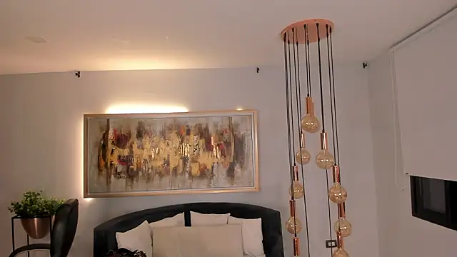 KateSunder online show from February 2, 2026, 7:51 am