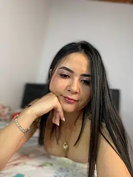 Snapshot of jailyncam_ chatting on February 7, 2025, 5:29 pm jailyncam online show from February 7, 2025, 5:29 pm