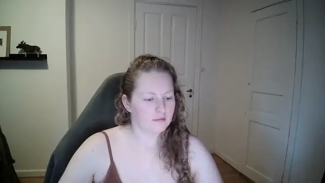 Snapshot of Girlnina-1995 chatting on January 3, 2025, 1:14 pm Girlnina-1995 online show from January 3, 2025, 1:14 pm