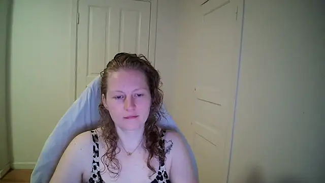 Girlnina-1995 online show from March 31, 2026, 6:36 am