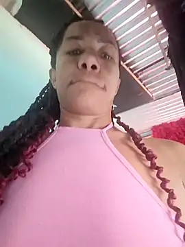 Snapshot of Bigassmommy_x chatting on February 4, 2026, 1:28 pm Bigassmommy x online show from February 4, 2026, 1:28 pm