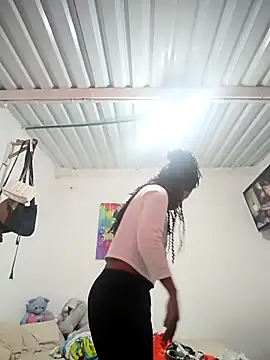 Snapshot of Bigassmommy_x chatting on February 10, 2026, 1:15 pm Bigassmommy x online show from February 10, 2026, 1:15 pm