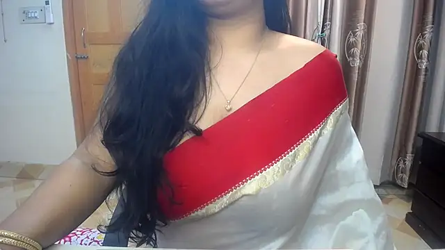 Snapshot of lady_maeda_ chatting on January 17, 2025, 8:55 pm lady maeda online show from January 17, 2025, 8:55 pm