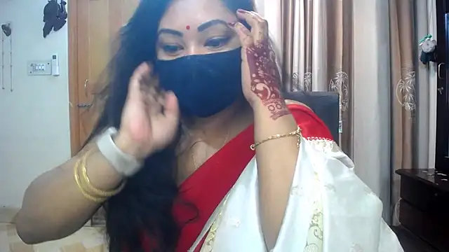 Snapshot of lady_maeda_ chatting on February 21, 2025, 9:54 pm lady maeda online show from February 21, 2025, 9:54 pm