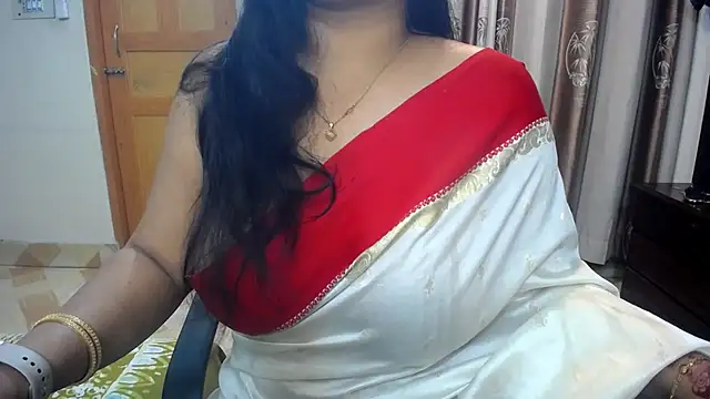 Snapshot of lady_maeda_ chatting on February 22, 2025, 5:24 pm lady maeda online show from February 22, 2025, 5:24 pm