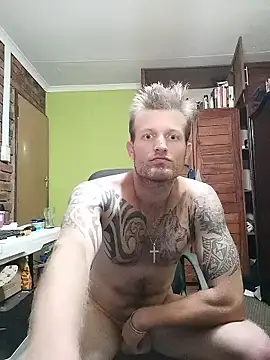 Snapshot of the-billy-blue chatting on January 13, 2026, 9:42 pm the-billy-blue online show from January 13, 2026, 9:42 pm