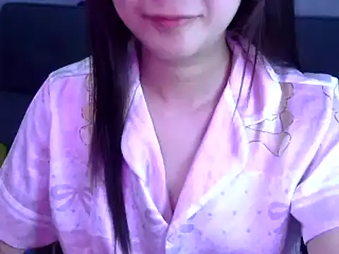 Snapshot of Bee_2k chatting on June 24, 2026, 4:33 am Bee 2k online show from June 24, 2026, 4:33 am