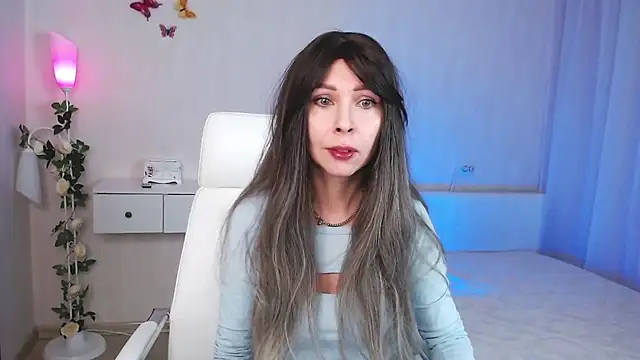 Snapshot of wendifoste chatting on December 17, 2024, 6:20 pm wendifoste online show from December 17, 2024, 6:20 pm