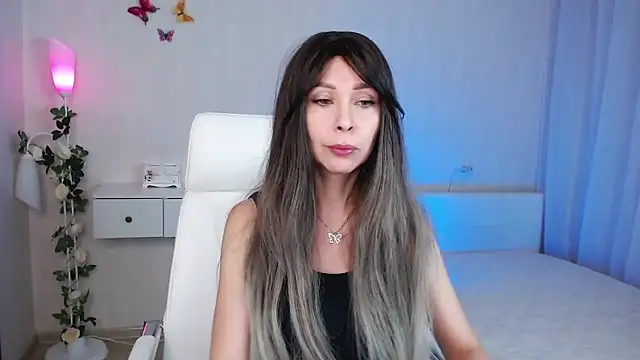 Snapshot of wendifoste chatting on December 19, 2024, 6:45 pm wendifoste online show from December 19, 2024, 6:45 pm